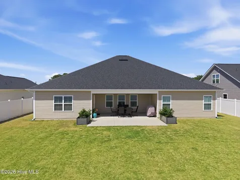 2745 Luna Lane Winterville NC 28590