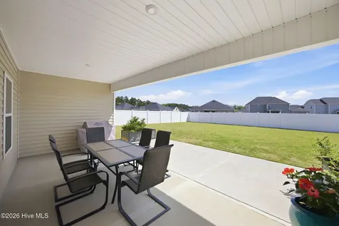 2745 Luna Lane Winterville NC 28590