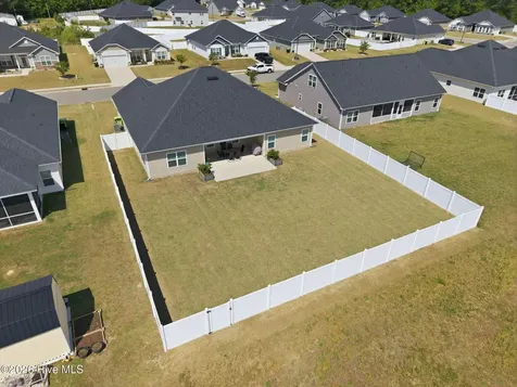 2745 Luna Lane Winterville NC 28590