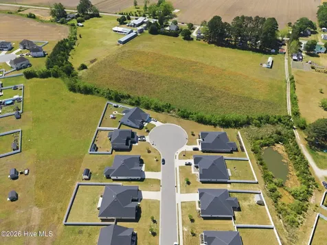 2745 Luna Lane Winterville NC 28590