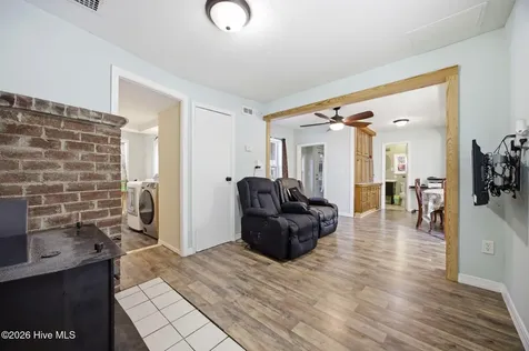 306 Bank Street Elizabeth City NC 27909