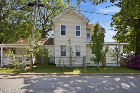 306 Bank Street Elizabeth City NC 27909