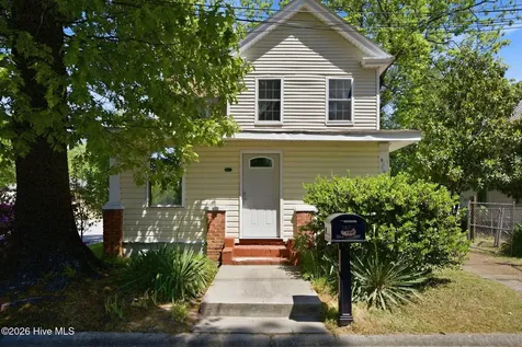 306 Bank Street Elizabeth City NC 27909