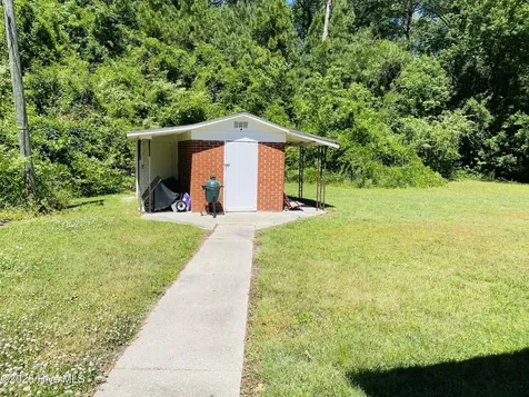 229 Mill Pond Road Whiteville NC 28472
