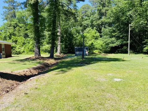 229 Mill Pond Road Whiteville NC 28472