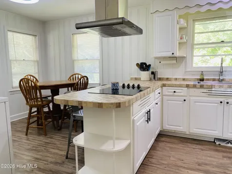 229 Mill Pond Road Whiteville NC 28472