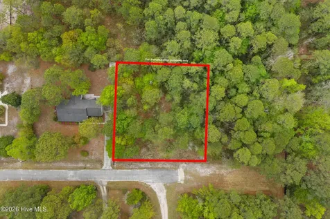 3 Deer Run Road SW Carolina Shores NC 28467