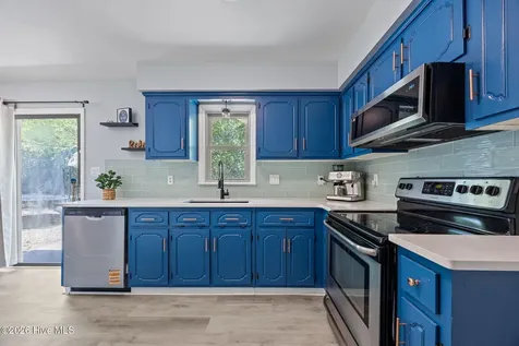 100 Leslie Lane Havelock NC 28532