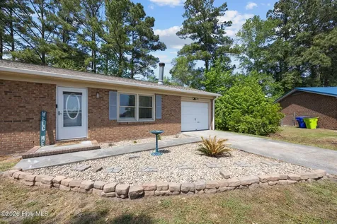 100 Leslie Lane Havelock NC 28532