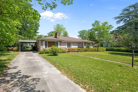 1504 Lucerne Way New Bern NC 28560