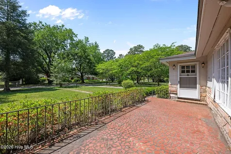 1504 Lucerne Way New Bern NC 28560