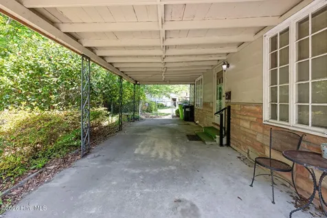 1504 Lucerne Way New Bern NC 28560