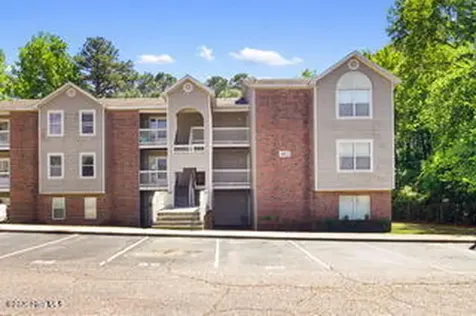 663 Bartons Landing Place Fayetteville NC 28314