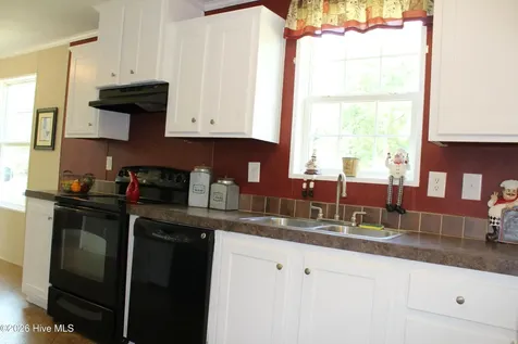 137 George Sumner Road Beulaville NC 28518