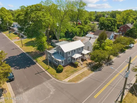 723 & 725 N Market Street Washington NC 27889
