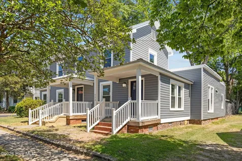 723 & 725 N Market Street Washington NC 27889