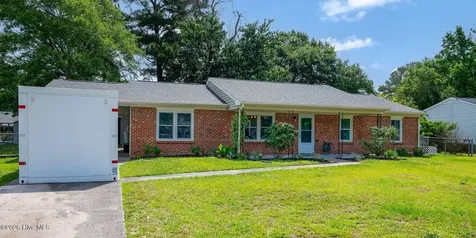 105 Lance Court Jacksonville NC 28546