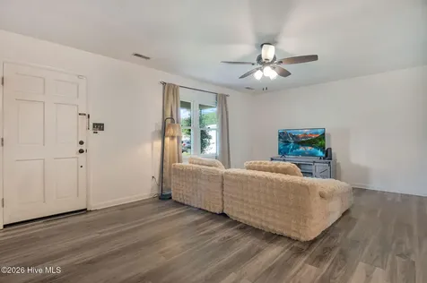 105 Lance Court Jacksonville NC 28546