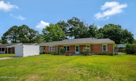 105 Lance Court Jacksonville NC 28546