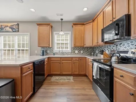 301 Savannah Drive Jacksonville NC 28540