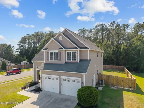 301 Savannah Drive Jacksonville NC 28540