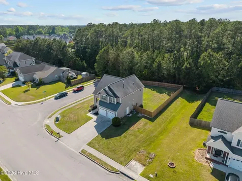 301 Savannah Drive Jacksonville NC 28540