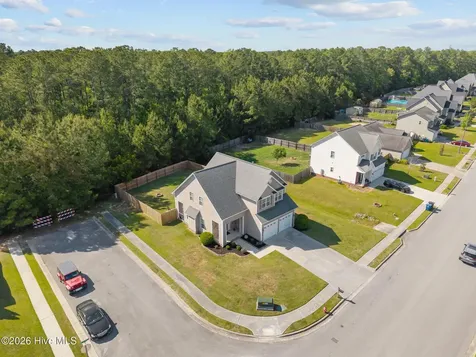 301 Savannah Drive Jacksonville NC 28540