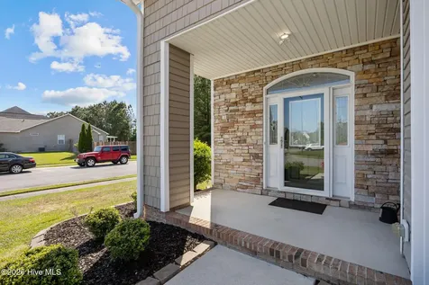 301 Savannah Drive Jacksonville NC 28540