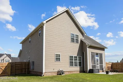301 Savannah Drive Jacksonville NC 28540