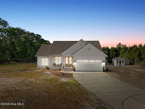 1042 Mable Drive Calabash NC 28467