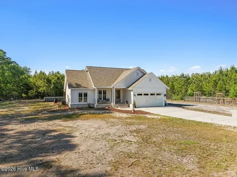 1042 Mable Drive Calabash NC 28467