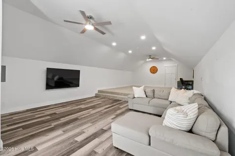 1042 Mable Drive Calabash NC 28467