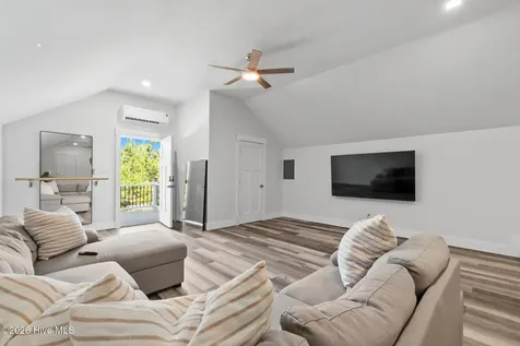 1042 Mable Drive Calabash NC 28467