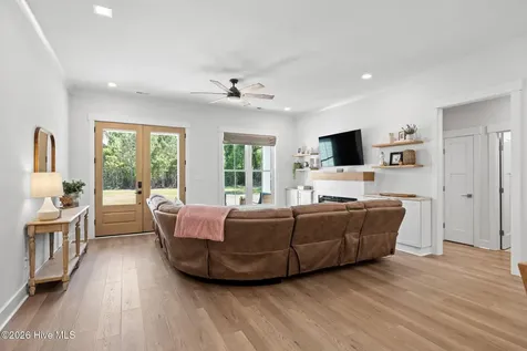 1042 Mable Drive Calabash NC 28467
