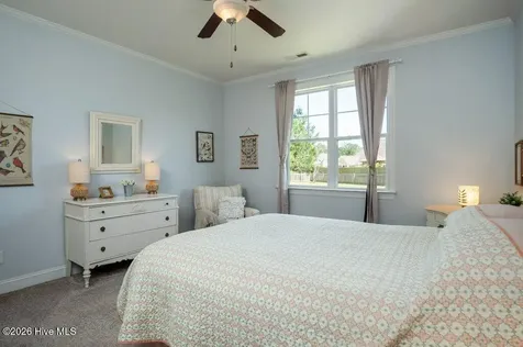 302 Big Pine Court Hubert NC 28539