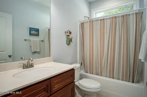 302 Big Pine Court Hubert NC 28539