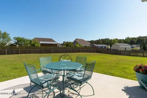 302 Big Pine Court Hubert NC 28539