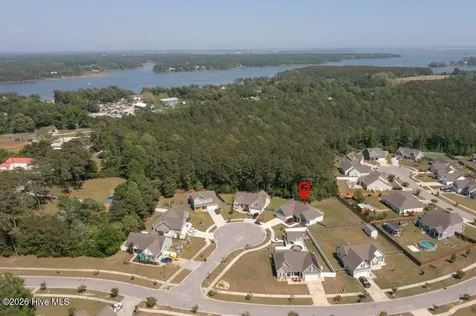 302 Big Pine Court Hubert NC 28539
