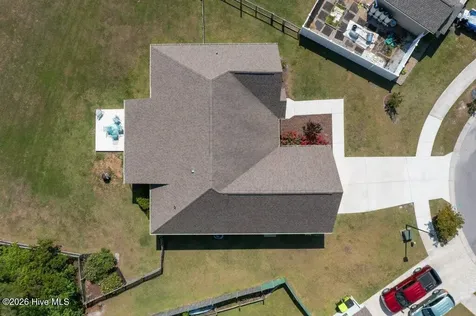 302 Big Pine Court Hubert NC 28539