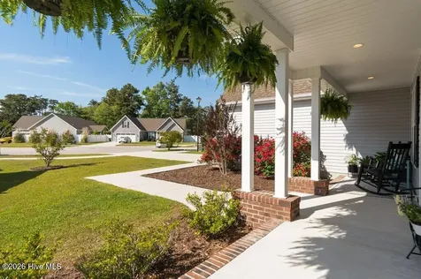 302 Big Pine Court Hubert NC 28539