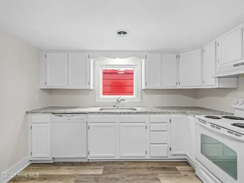 215 Richlands Avenue Jacksonville NC 28540