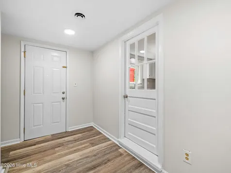 215 Richlands Avenue Jacksonville NC 28540