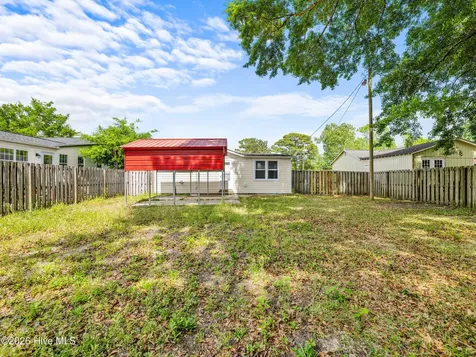 215 Richlands Avenue Jacksonville NC 28540