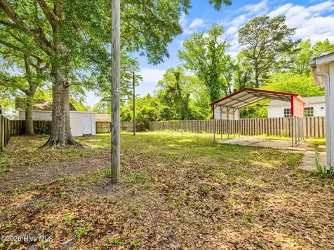 215 Richlands Avenue Jacksonville NC 28540