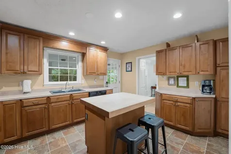 1123 N Fort Bragg Road Southern Pines NC 28387