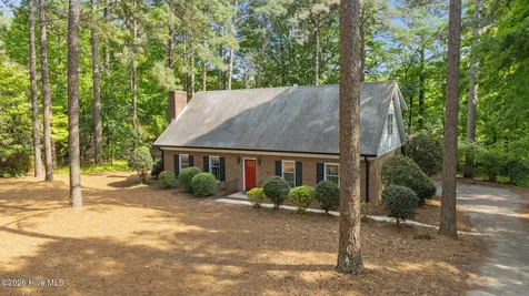 1123 N Fort Bragg Road Southern Pines NC 28387