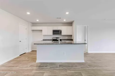 3085 Golden Field Drive SE Bolivia NC 28422