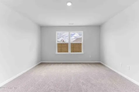 3085 Golden Field Drive SE Bolivia NC 28422