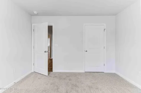 3085 Golden Field Drive SE Bolivia NC 28422