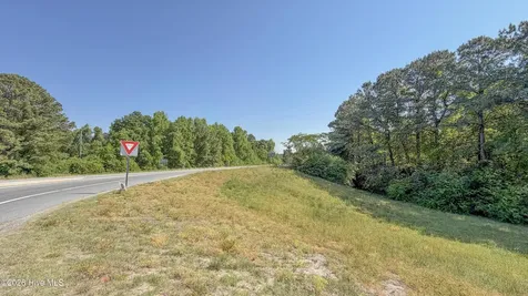 1300 Nc-11 Magnolia NC 28453